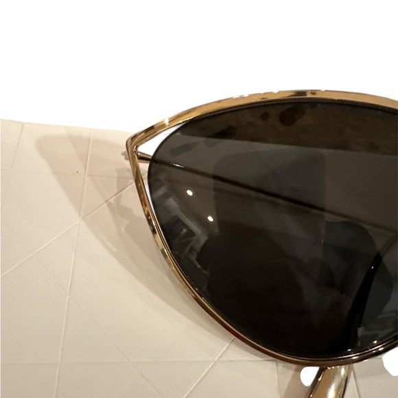 Christian Dior New Motard Cat-Eye Sunglasses - Picture 4 of 15